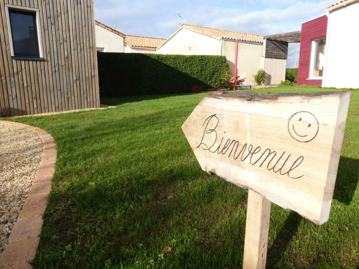 La Cabane Du Bonheur Les Herbiers Esterno foto